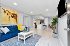 Highly Rated 2 Bedroom Condo With Private Patio & Reserved Parking